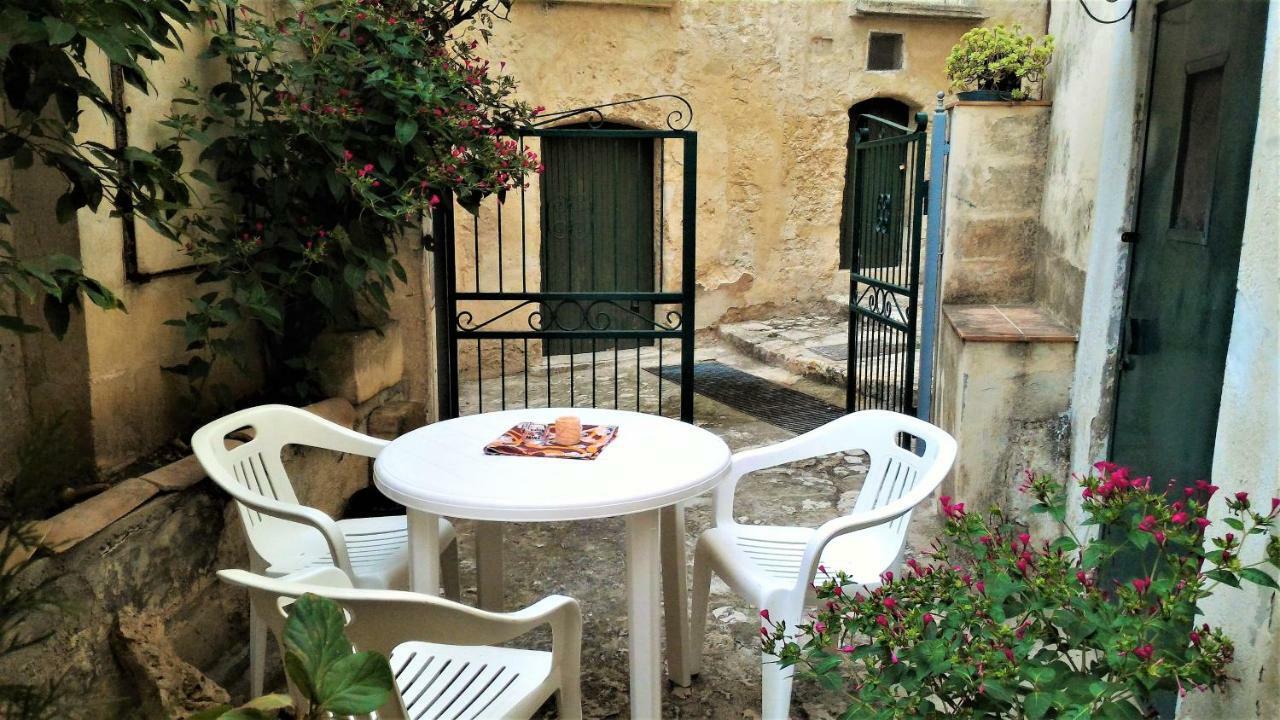 Bed and Breakfast Nei Sassi Da Nino Матера Экстерьер фото